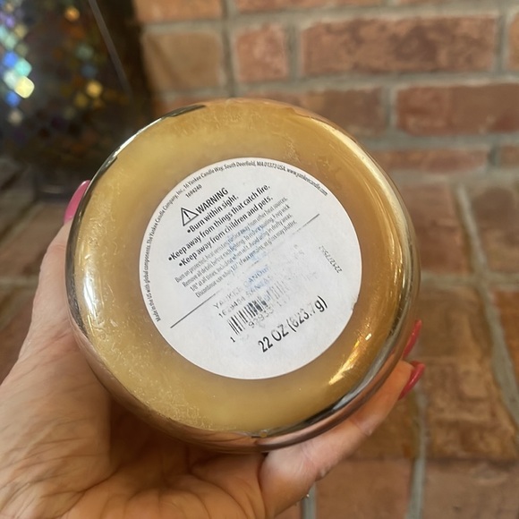 NEW Yankee Candle Santa's Cookies Large Jar Candle - Picture 3 of 4